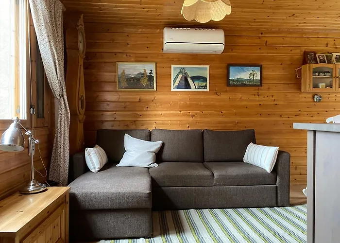 Tievaharju Cabin